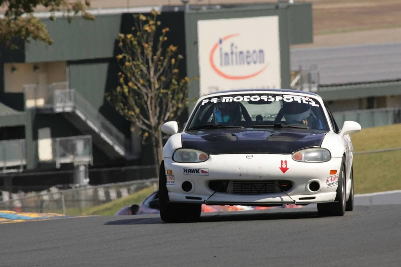 Infineon Raceway Nesset #670