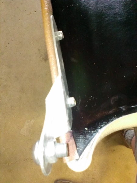 left side pivot bracket