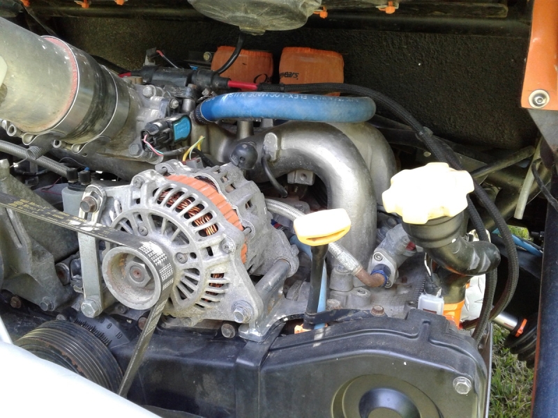 engine from right side